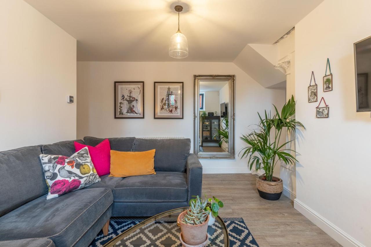 Luxury Chapel Apartment Within City Walls Chester Buitenkant foto