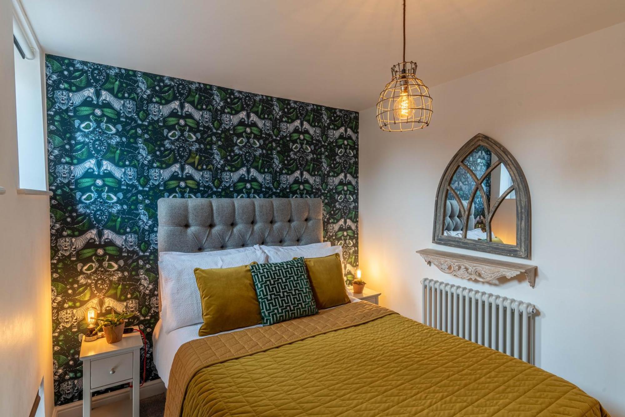 Luxury Chapel Apartment Within City Walls Chester Buitenkant foto